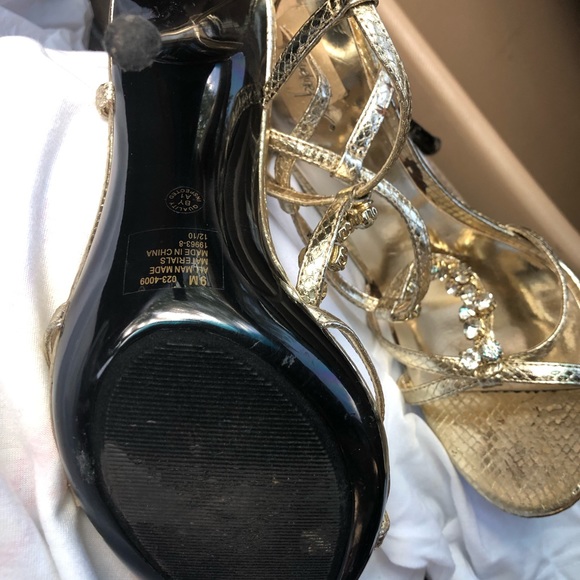 Gold strap heels. Size 9. Gently worn. - Picture 3 of 5